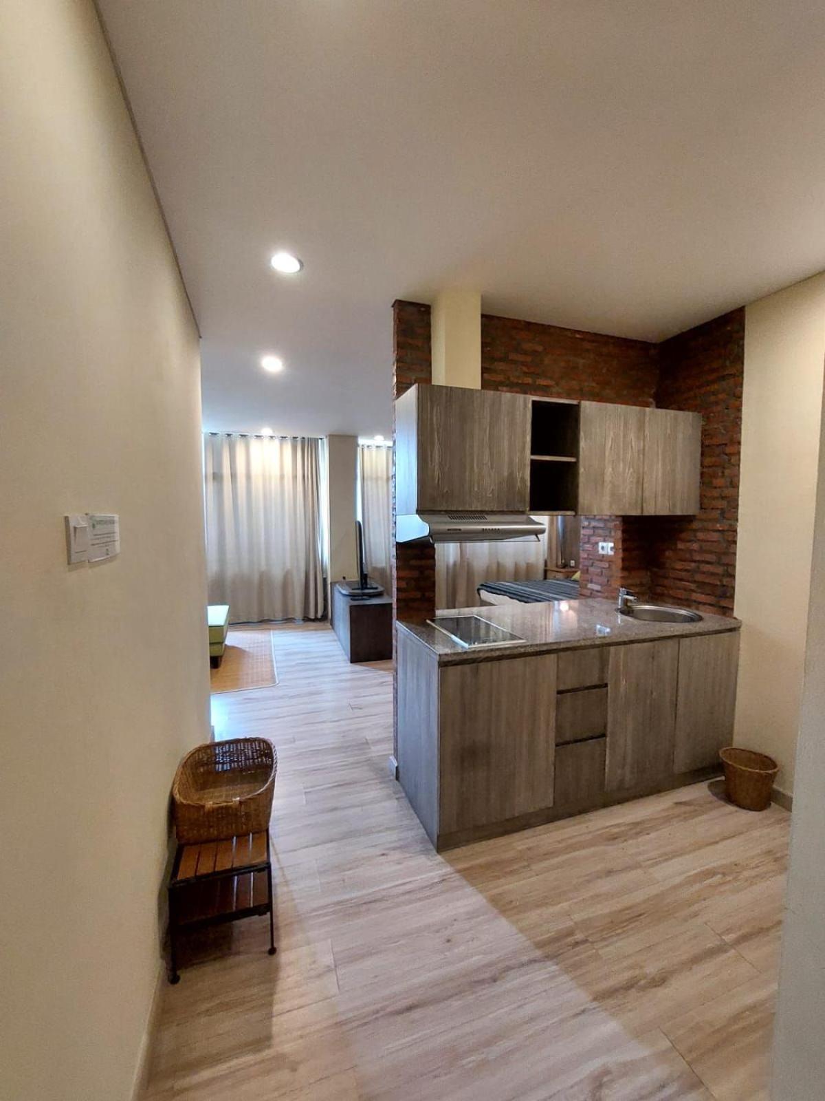 Apartemen Senayan Джакарта Екстериор снимка